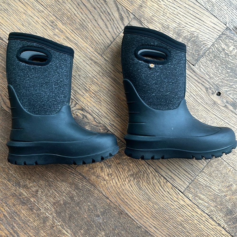 Kids Bogs Boots- Size 11